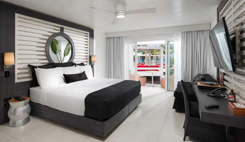S Hotel Jamaica - Junior Suite with Cabana Ocean View